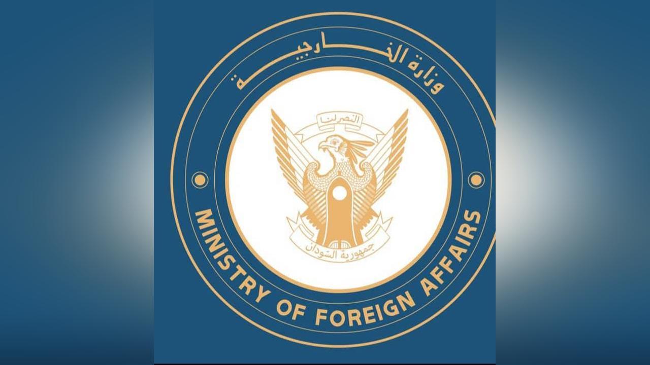 السودان يرفض عقوبات الخزانة الأمريكية على رئيس مجلس السيادة القائد العام للقوات المسلحة السودان يرفض عقوبات الخزانة الأمريكية على رئيس مجلس السيادة القائد العام للقوات المسلحة