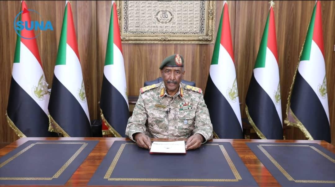 الضباط الاداريين والمعاشيين يهنئون القائد العام ومساعديه بإستعادة مدني وسنار الضباط الاداريين والمعاشيين يهنئون القائد العام ومساعديه بإستعادة مدني وسنار