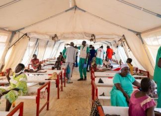 “أطباء بلا حدود” تعلّق عملياتها بمقاطعتَين في جنوب السودان "أطباء بلا حدود" تعلّق عملياتها بمقاطعتَين في جنوب السودان