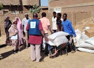 برنامج الغذاء العالمي (WFP)ومنظمة إضافة يقدمان 126طن مواد غذائية للجزيرة برنامج الغذاء العالمي (WFP)ومنظمة إضافة يقدمان 126طن مواد غذائية للجزيرة