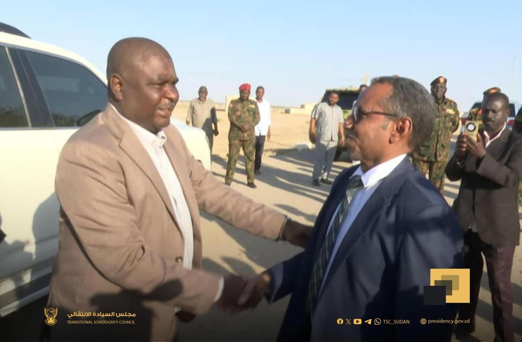 عضو مجلس السيادة صلاح الدين آدم يصل محلية خشم القربة عضو مجلس السيادة صلاح الدين آدم يصل محلية خشم القربة