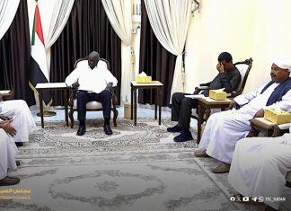 نائب رئيس مجلس السيادة يثمن دور قبيلة البطاحين في معركة الكرامة نائب رئيس مجلس السيادة يثمن دور قبيلة البطاحين في معركة الكرامة