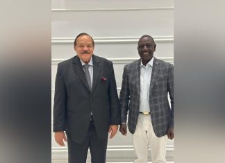 وزير الخارجية يبتدر زيارة رسمية إلى كينيا وزير الخارجية يبتدر زيارة رسمية إلى كينيا