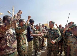 الجيش السوداني يفك الحصار عن القيادة العامة وسلاح الإشارة الجيش السوداني يفك الحصار عن القيادة العامة وسلاح الإشارة