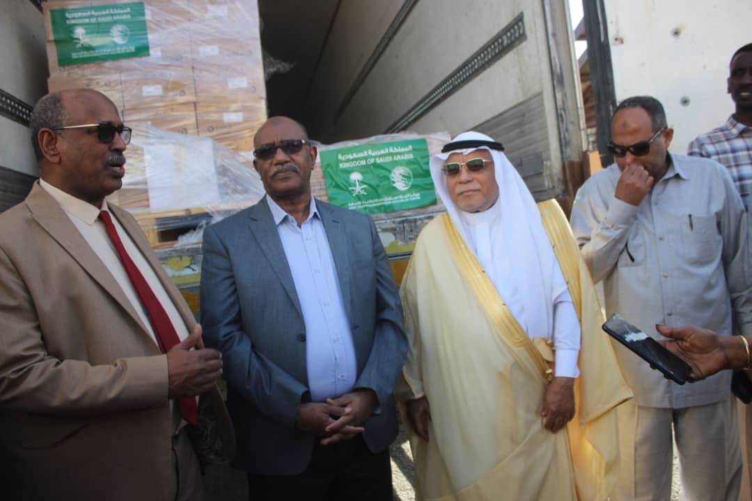 وزارة الصحة تدشن الدفعة الاولى من الدعم الصحي المقدم من المملكة العربية السعودية عبر مركز الملك سلمان للاغاثة وزارة الصحة تدشن الدفعة الاولى من الدعم الصحي المقدم من المملكة العربية السعودية عبر مركز الملك سلمان للاغاثة