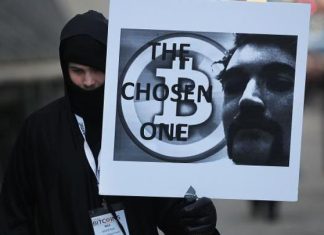 هل يعيد ترامب إحياء أكثر المواقع الإلكترونية خطراً؟ هل يعيد ترامب إحياء أكثر المواقع الإلكترونية خطراً؟