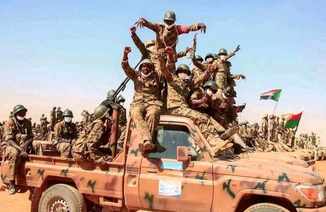 الجيش يقتحم مناطق في الجزيرة بضربات جوية كبيرة ويبسط سيطرته على “تمبول” وسقوط قتلى ومصابين في قصف لقوات الدعم السريع الجيش يقتحم مناطق في الجزيرة بضربات جوية كبيرة ويبسط سيطرته على “تمبول” وسقوط قتلى ومصابين في قصف لقوات الدعم السريع