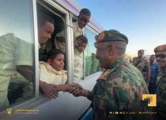 البرهان في عطبرة في زيارة مفاجئة “فيديو وصور” البرهان في عطبرة في زيارة مفاجئة “فيديو وصور”