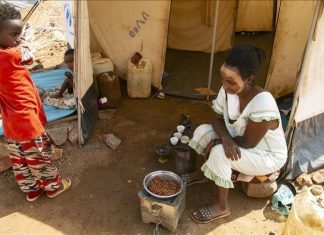 “يونسيف”: مئات آلاف الأطفال يتعرضون للخطر في مخيم زمزم بالسودان "يونسيف": مئات آلاف الأطفال يتعرضون للخطر في مخيم زمزم بالسودان