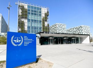 بعد عقوبات ترامب.. رايتس ووتش تدعو لدعم الجنائية وتبدي قلقها من ردود بعض الموقعين بعد عقوبات ترامب.. رايتس ووتش تدعو لدعم الجنائية وتبدي قلقها من ردود بعض الموقعين