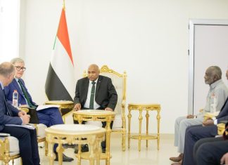 مناقشة مشاريع التعاون الإنمائي مع السفيرالإيطالي بالسودان مناقشة مشاريع التعاون الإنمائي مع السفيرالإيطالي بالسودان
