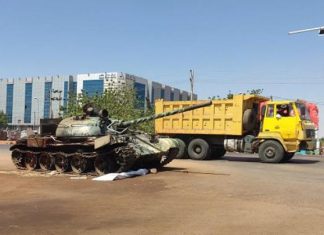 الجيش السوداني يهاجم جسر سوبا ويقصف وسط الخرطوم الجيش السوداني يهاجم جسر سوبا ويقصف وسط الخرطوم