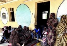 مدرسة في السودان تمنح فرصة ثانية لأشخاص حرمتهم الظروف التعلّم مدرسة في السودان تمنح فرصة ثانية لأشخاص حرمتهم الظروف التعلّم