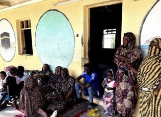 مدرسة في السودان تمنح فرصة ثانية لأشخاص حرمتهم الظروف التعلّم مدرسة في السودان تمنح فرصة ثانية لأشخاص حرمتهم الظروف التعلّم