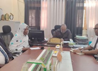 مدير عام صحة القضارف يبحث مع وكيل وزارة التنمية الإجتماعية الإتحادي الدعم النقدي المباشر للأسر الفقيرة بالولاية مدير عام صحة القضارف يبحث مع وكيل وزارة التنمية الإجتماعية الإتحادي الدعم النقدي المباشر للأسر الفقيرة بالولاية