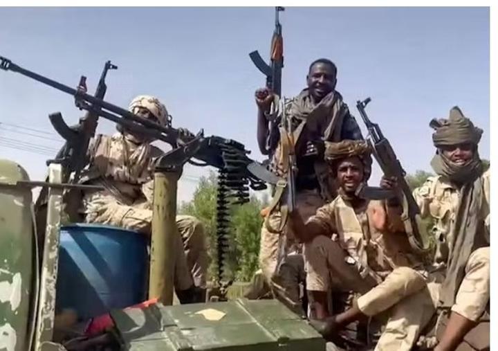 الجيش يكشف عن توترات أمنية ومقتل قادة بارزين من الدعم السريع في نيالا الجيش يكشف عن توترات أمنية ومقتل قادة بارزين من الدعم السريع في نيالا