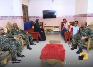 البرهان يقدم واجب العزاء لأسرة الشهيد اللواء بحر أحمد بحر البرهان يقدم واجب العزاء لأسرة الشهيد اللواء بحر أحمد بحر