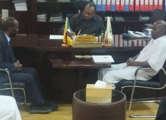والي شمال كردفان يلتقي وفد تجمع قوى تحرير السودان والي شمال كردفان يلتقي وفد تجمع قوى تحرير السودان