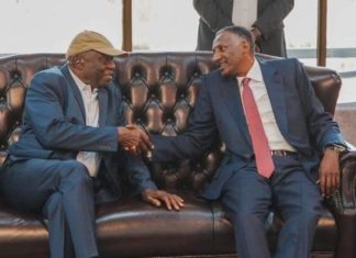 أزمة في ميناء ممباسا بسبب قرار السودان وقف استيراد الشاي الكيني أزمة في ميناء ممباسا بسبب قرار السودان وقف استيراد الشاي الكيني
