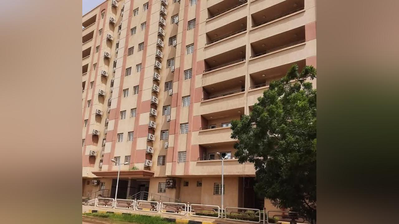 انهيار سريع لقوات حميدتي وسط الخرطوم وأبراج حاكمة تحت سيطرة الجيش السوداني انهيار سريع لقوات حميدتي وسط الخرطوم وأبراج حاكمة تحت سيطرة الجيش السوداني