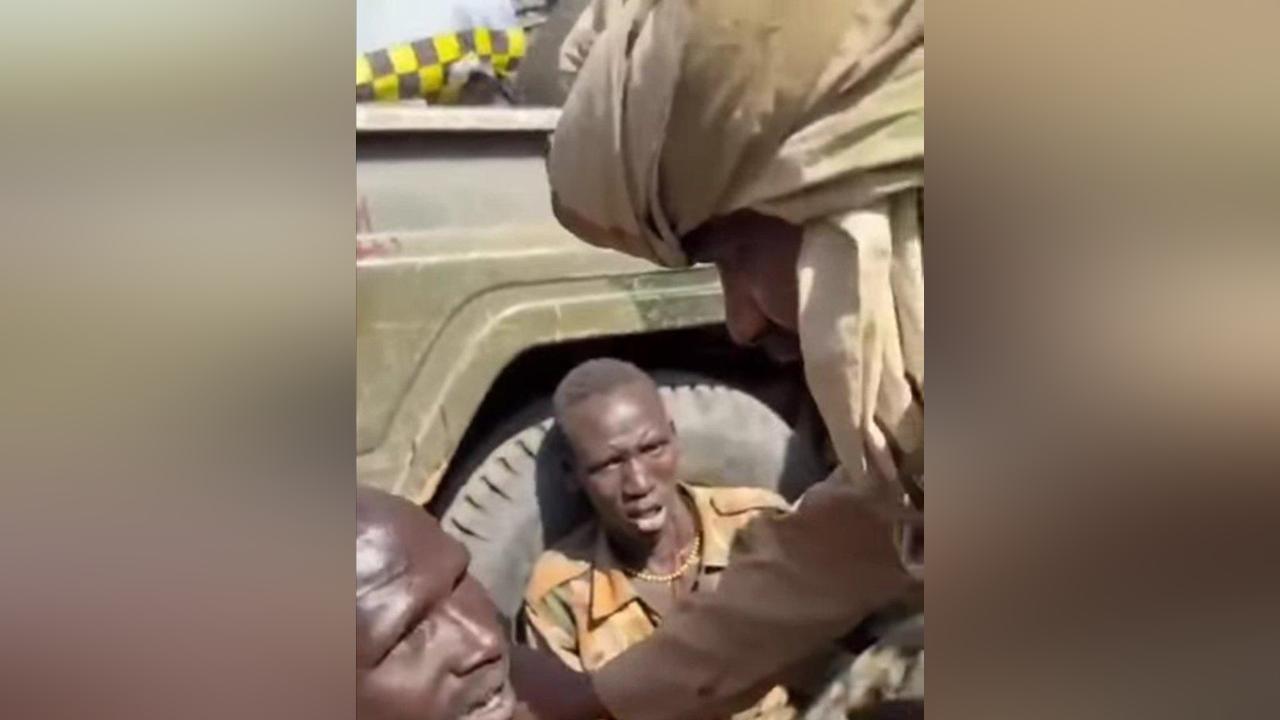 الدعم السريع يتوغل في جنوب السودان ويسيطر على حامية عسكرية بعد مقتل قائدها الدعم السريع يتوغل في جنوب السودان ويسيطر على حامية عسكرية بعد مقتل قائدها