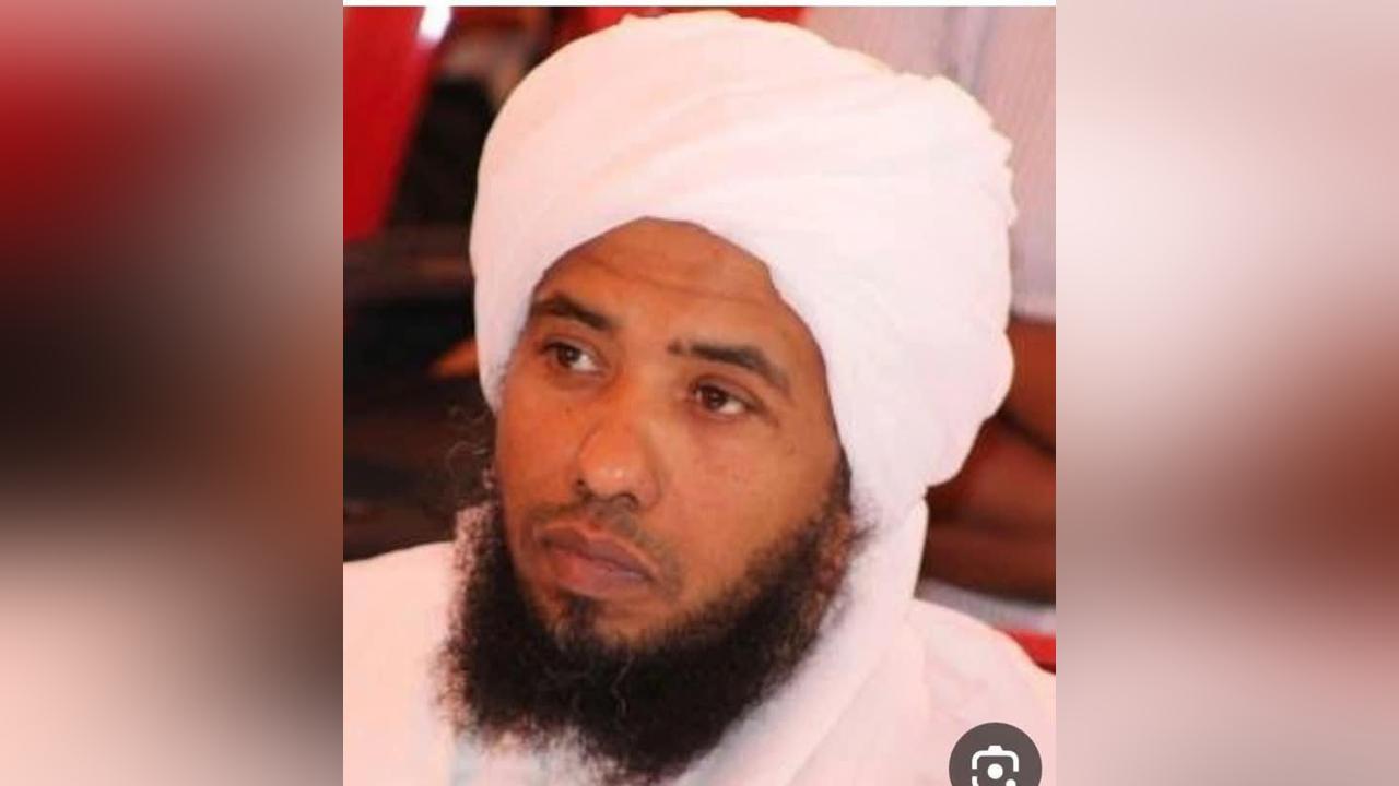 الداعية الإسلامي عبد الحي يوسف يطلق فتوى بشأن ممتلكات المواطنين المسروقة الداعية الإسلامي عبد الحي يوسف يطلق فتوى بشأن ممتلكات المواطنين المسروقة
