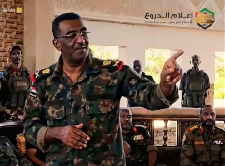 القيادة العامة ترسل إشارة تهنئة إلى قائد سلاح المدرعات القيادة العامة ترسل إشارة تهنئة إلى قائد سلاح المدرعات