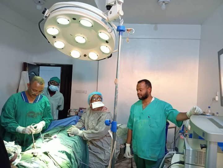 بعد عامين من التوقف.. مستشفى أم درمان يستأنف العمليات الجراحية والمناظير بعد عامين من التوقف.. مستشفى أم درمان يستأنف العمليات الجراحية والمناظير