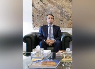 المبعوث الألماني للقرن الأفريقي يصل البلاد غداً الاثنين المبعوث الألماني للقرن الأفريقي يصل البلاد غداً الاثنين