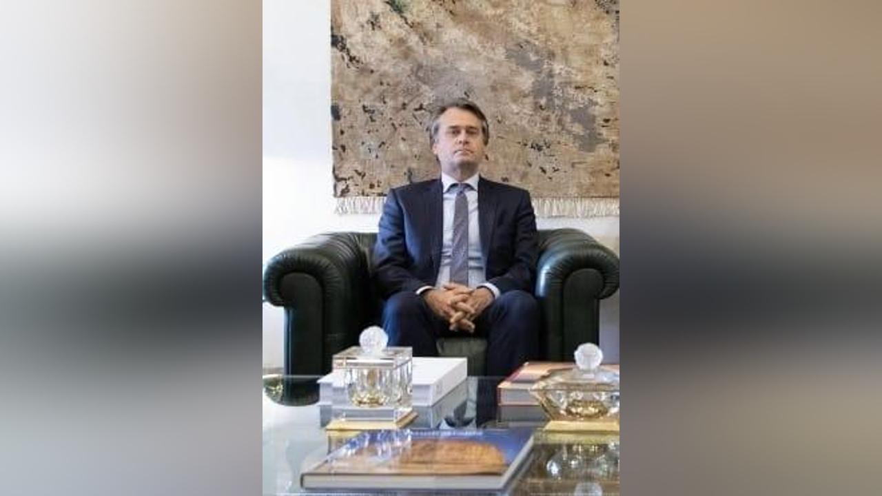 المبعوث الألماني للقرن الأفريقي يصل البلاد غداً الاثنين المبعوث الألماني للقرن الأفريقي يصل البلاد غداً الاثنين