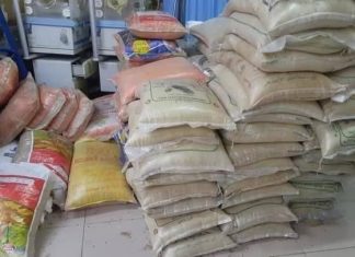طواريء جنوب الحزام تكشف عن توزيع سلع غذائية منتهية الصلاحية على المواطنين طواريء جنوب الحزام تكشف عن توزيع سلع غذائية منتهية الصلاحية على المواطنين