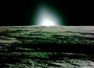 ناسا تنشر صورا مدهشة لغروب الشمس من سطح القمر ناسا تنشر صورا مدهشة لغروب الشمس من سطح القمر