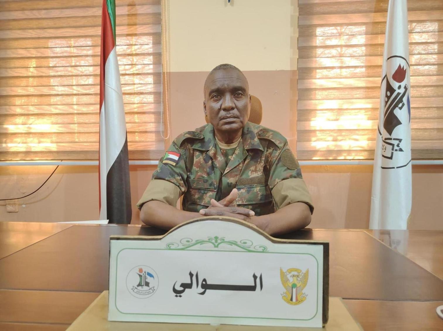 والي غرب كردفان يهنئ القوات المسلحة بتحرير الخرطوم والي غرب كردفان يهنئ القوات المسلحة بتحرير الخرطوم