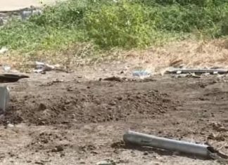 قبر في الحديقة وبقايا صواريخ.. تعرف على أبرز مشاهد منزل قائد الدعم السريع قبر في الحديقة وبقايا صواريخ.. تعرف على أبرز مشاهد منزل قائد الدعم السريع