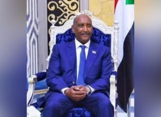 البرهان يعود إلى بورتسودان ويؤمن على خطوة مهمة لدفع العلاقات مع السعودية البرهان يعود إلى بورتسودان ويؤمن على خطوة مهمة لدفع العلاقات مع السعودية