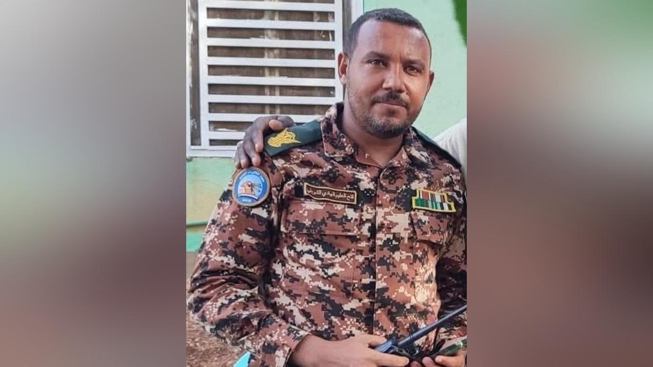 قائد سوداني يسخر من انسحاب الدعم السريع من الخرطوم قائد سوداني يسخر من انسحاب الدعم السريع من الخرطوم