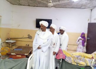 وزير الصحة المكلف بالنيل الأبيض يقف على مستوى تقديم الخدمات الطبية وزير الصحة المكلف بالنيل الأبيض يقف على مستوى تقديم الخدمات الطبية