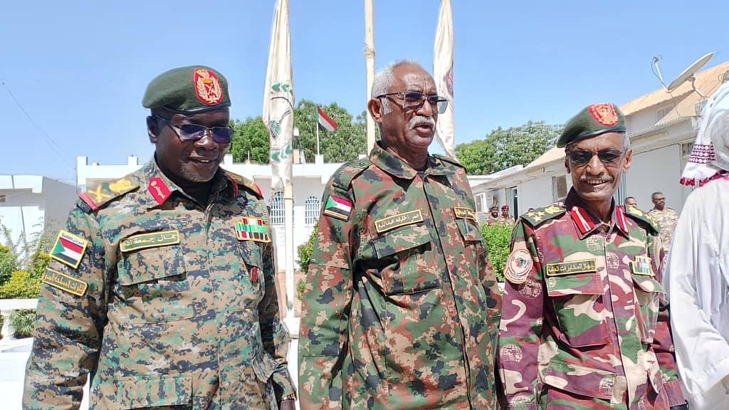 والي النيل الأبيض يشيد بدور المخابرات والشرطة والي النيل الأبيض يشيد بدور المخابرات والشرطة
