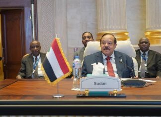 تعهدات من وزير الخارجية السوداني بتهيئة المناخ المناسب لعودة المواطنين إلى منازلهم تعهدات من وزير الخارجية السوداني بتهيئة المناخ المناسب لعودة المواطنين إلى منازلهم