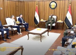 البرهان يؤكد لـ”المبعوث البريطاني” حاجة الشعب السوداني لوقف الإنتهاكات لا المؤتمرات البرهان يؤكد لـ”المبعوث البريطاني” حاجة الشعب السوداني لوقف الإنتهاكات لا المؤتمرات