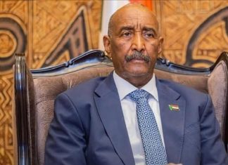 السودان.. البرهان يصل إريتريا في زيارة “مفاجئة” السودان.. البرهان يصل إريتريا في زيارة "مفاجئة"