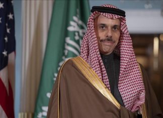 واشنطن.. ابن فرحان يبحث مع والتز التعاون الثنائي وقضايا مشتركة واشنطن.. ابن فرحان يبحث مع والتز التعاون الثنائي وقضايا مشتركة