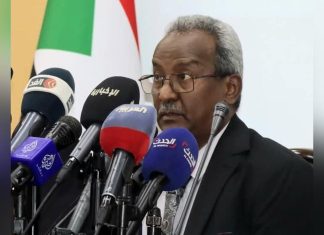 وزير خارجية سوداني جديد بعد إعفاء علي يوسف الشريف وزير خارجية سوداني جديد بعد إعفاء علي يوسف الشريف