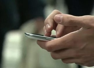 عودة الهواتف الغبية الصيحة الأحدث في عالم الأجهزة المحمولة عودة الهواتف الغبية الصيحة الأحدث في عالم الأجهزة المحمولة
