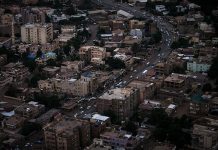 السودان.. انقطاع الكهرباء عن ولايتين إثر هجوم بطائرة مسيّرة السودان.. انقطاع الكهرباء عن ولايتين إثر هجوم بطائرة مسيّرة