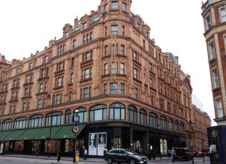 هارودز تتعرض لهجوم إلكتروني في بريطانيا هارودز تتعرض لهجوم إلكتروني في بريطانيا