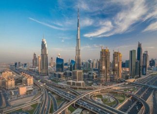 الإمارات تتخذ قرارًا صادمًا ضد السودانيين بعد قطع العلاقات الإمارات تتخذ قرارًا صادمًا ضد السودانيين بعد قطع العلاقات