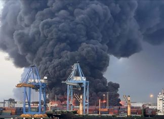 للمرة الثانية خلال اليوم.. هجوم بطائرات مسيرة على بورتسودان للمرة الثانية خلال اليوم.. هجوم بطائرات مسيرة على بورتسودان