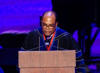 البروفيسور أنس باري: ضرورة إنشاء جامعة للذكاء الاصطناعي البروفيسور أنس باري: ضرورة إنشاء جامعة للذكاء الاصطناعي