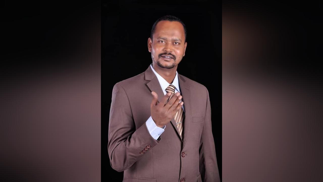 خبير سوداني: إدريس قادر على حل مشاكل السودان